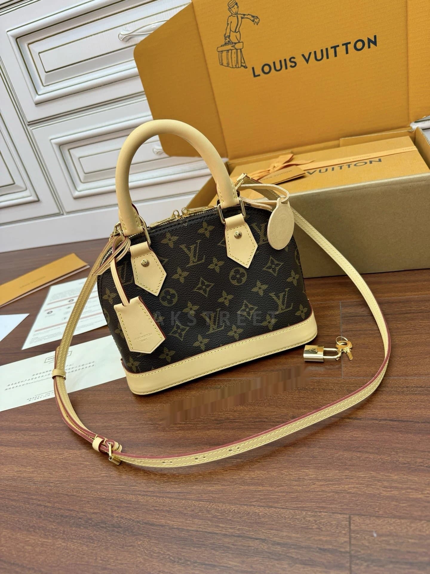 LV Louis Vuitton Classic Floral Printed Vintage Coated…