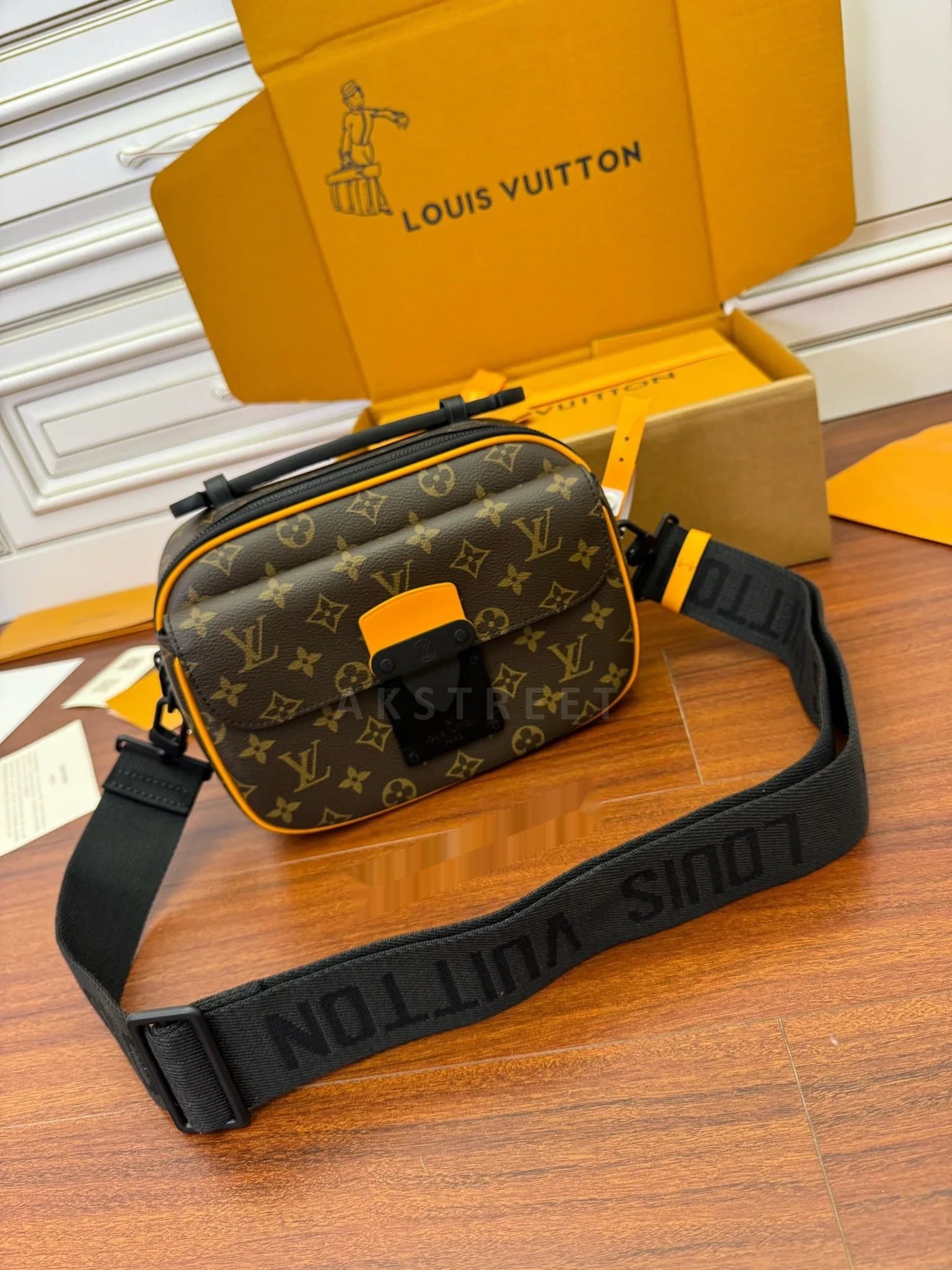 LV Louis Vuitton Detachable Adjustable Shoulder Strap…
