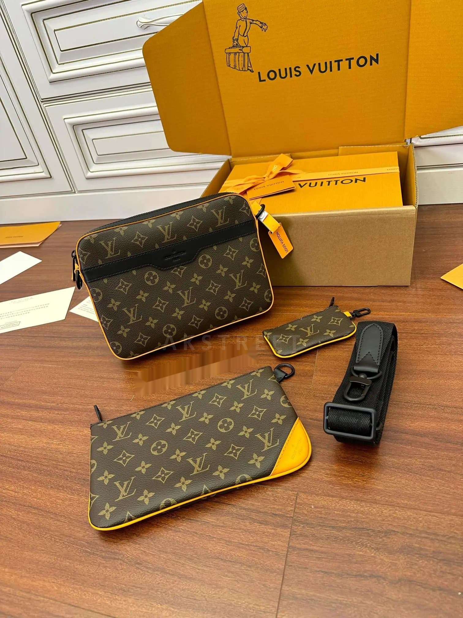 LV Louis Vuitton Detachable Adjustable Shoulder Strap…